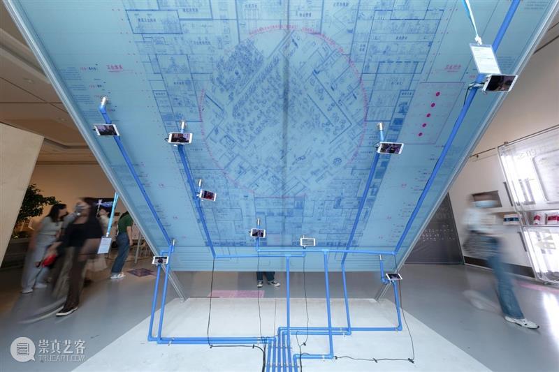 变戏法：仿真世界的后台表演 崇真艺客