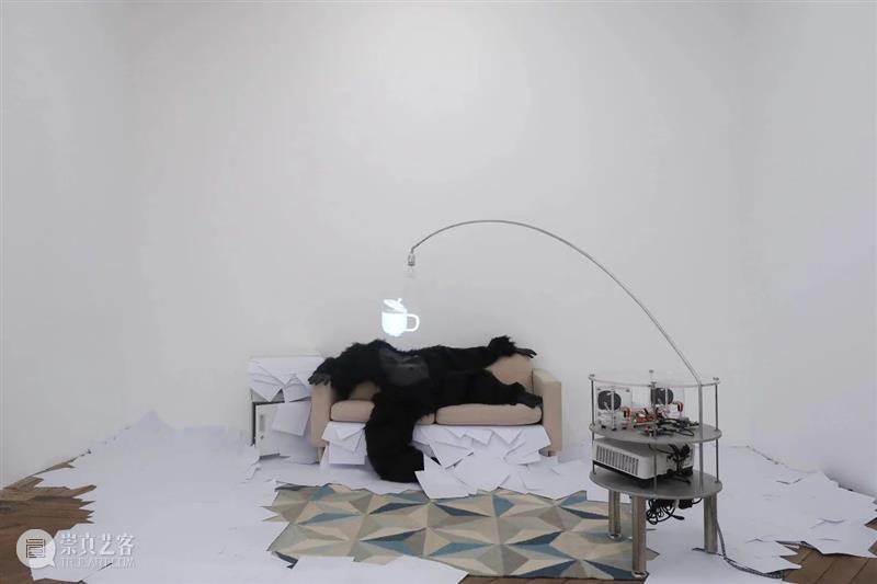 变戏法：仿真世界的后台表演 崇真艺客