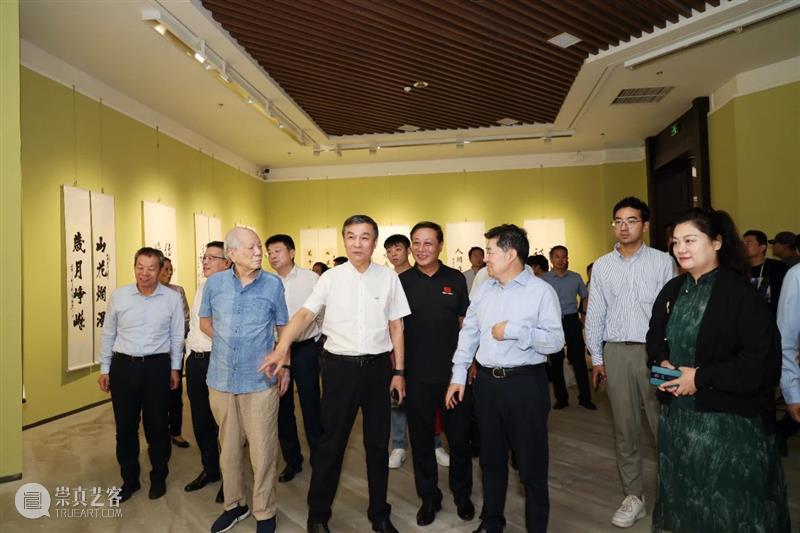 庆祝中华人民共和国成立75周年暨人民政协成立75周年全市政协和统战系统书画展在西安崔振宽美术馆开幕 崇真艺客