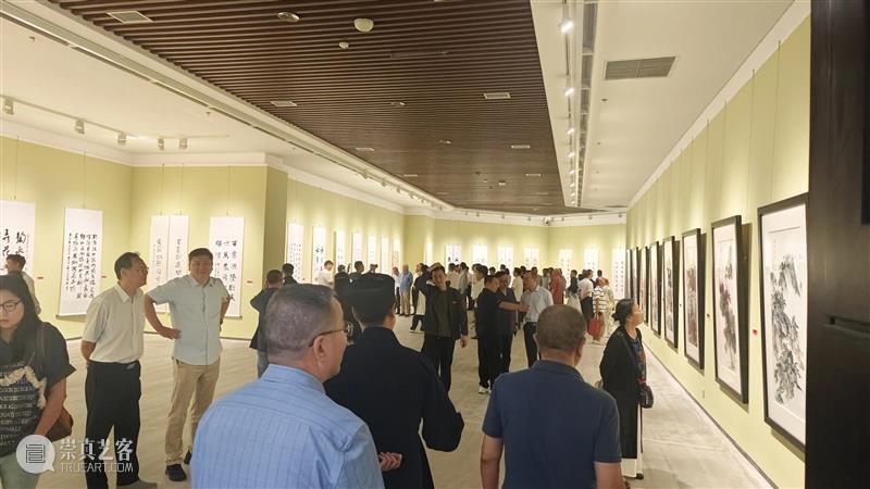 庆祝中华人民共和国成立75周年暨人民政协成立75周年全市政协和统战系统书画展在西安崔振宽美术馆开幕 崇真艺客