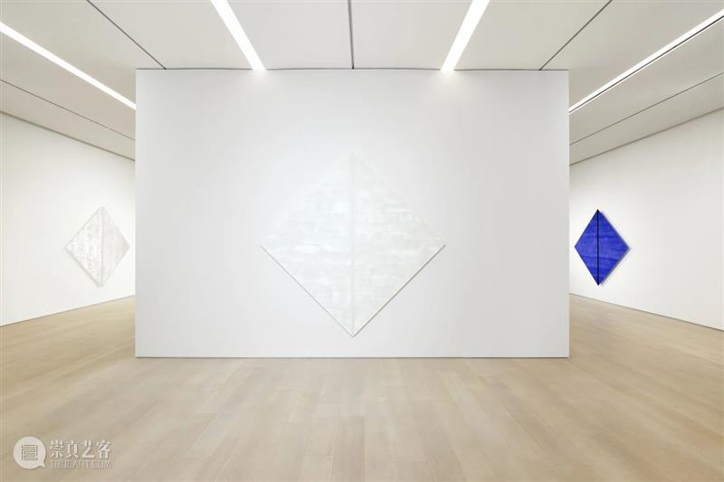 现场|玛丽·阔思 Mary Corse 新作展「存在光中」|佩斯纽约 崇真艺客