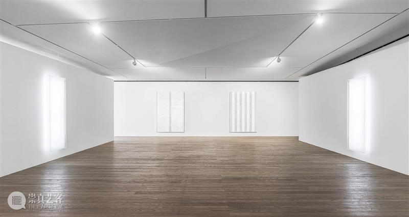 现场|玛丽·阔思 Mary Corse 新作展「存在光中」|佩斯纽约 崇真艺客