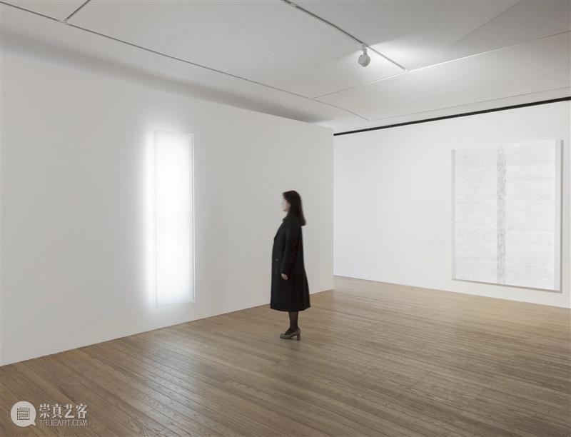 现场|玛丽·阔思 Mary Corse 新作展「存在光中」|佩斯纽约 崇真艺客