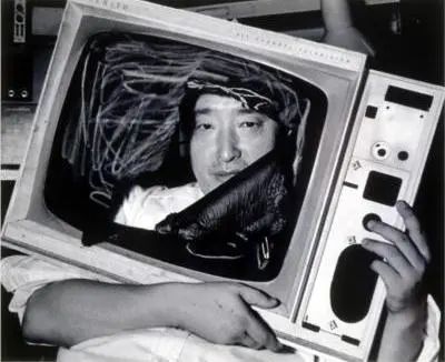 【START边界 x 白南准】1988年,白南准作品《李白》诞生! 崇真艺客