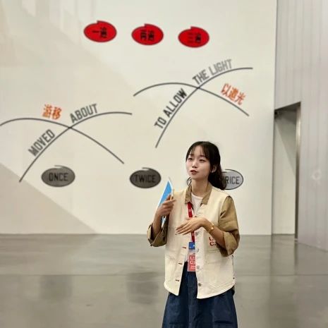 UCCA志愿者丨被夜晚相遇的两艘船照亮 崇真艺客