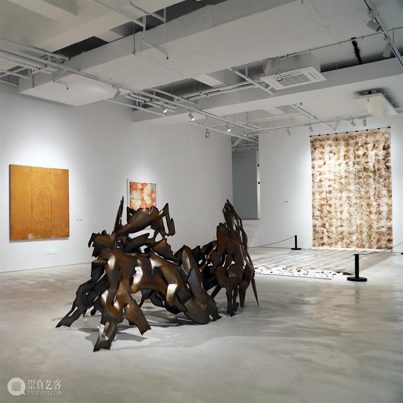 CYE × 黄婧怡：与世界共鸣 崇真艺客