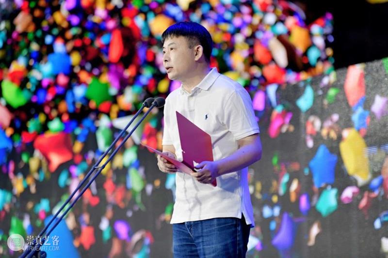 新闻丨“开放的六月”2025年本科毕业生作品展暨“国窖1573·美术馆之夜”开幕 崇真艺客