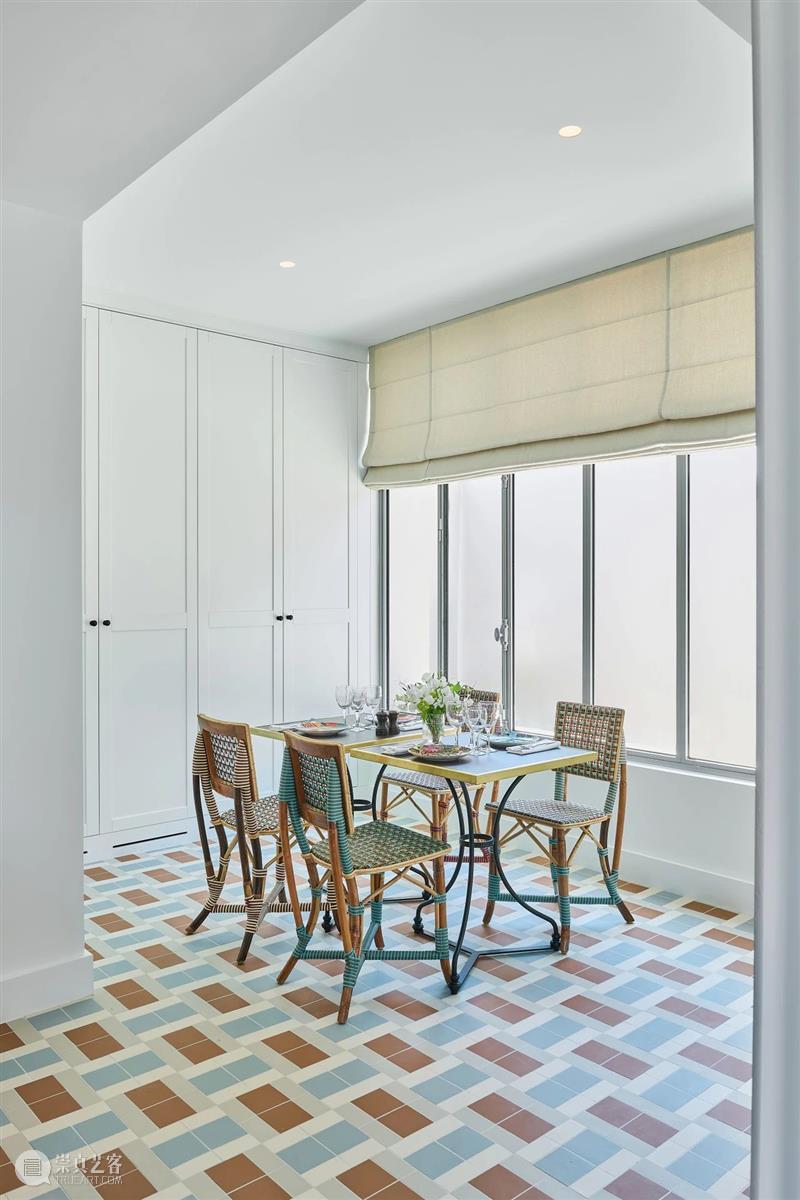 Thaddaeus Ropac 画廊全新咖啡馆Café Bleu于巴黎庞坦正式营业 崇真艺客