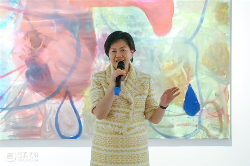 开幕聚焦｜地点之上——海上大步行走的人 视频资讯 Mingyuan Museum 地点 之上 海上 明雅集 诗意 艺术 形式 帷幕 宾客 一堂 崇真艺客