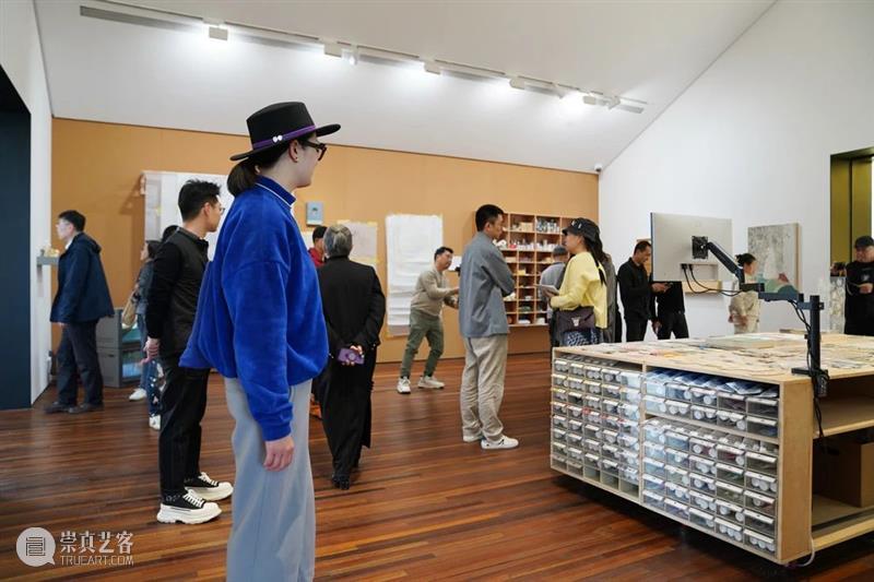 新氧艺O2art | 展览回顾 | 黄一山首个大型美术馆个展「室内的标点」 崇真艺客