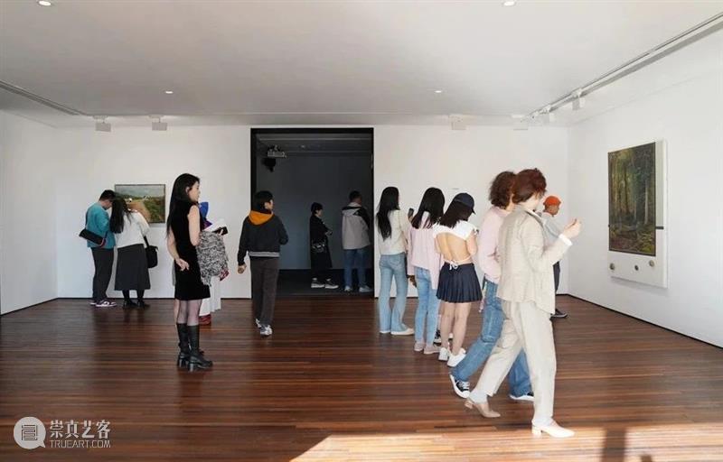 新氧艺O2art | 展览回顾 | 黄一山首个大型美术馆个展「室内的标点」 崇真艺客