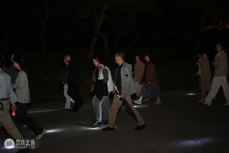 新氧艺O2art | 展览回顾 | 黄一山首个大型美术馆个展「室内的标点」 崇真艺客