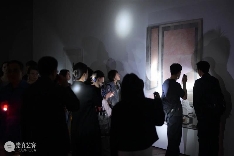 新氧艺O2art | 展览回顾 | 黄一山首个大型美术馆个展「室内的标点」 崇真艺客