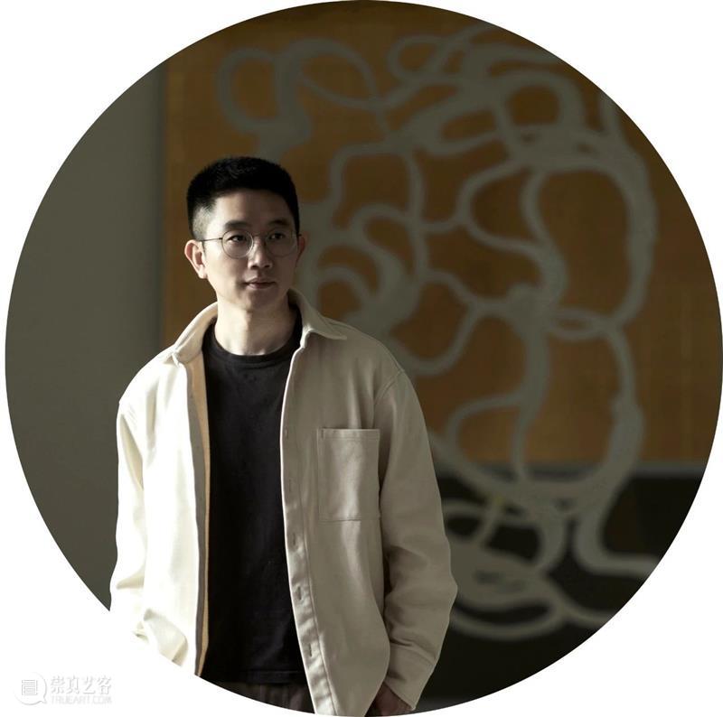 新氧艺O2art | 展览回顾 | 黄一山首个大型美术馆个展「室内的标点」 崇真艺客