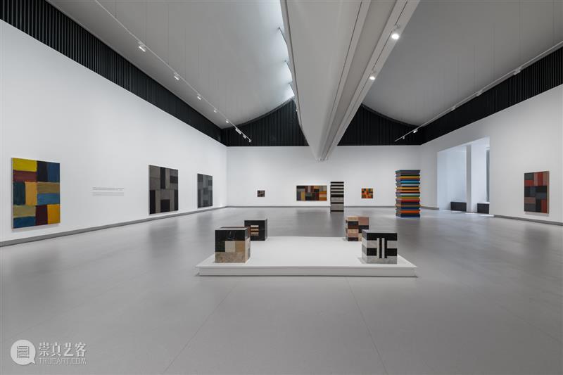 正在展出 | 肖恩·斯库利 (Sean Scully) 个展「崇高与虚空」| 四川音乐学院美术馆 崇真艺客