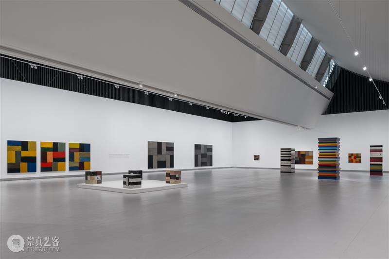 正在展出 | 肖恩·斯库利 (Sean Scully) 个展「崇高与虚空」| 四川音乐学院美术馆 崇真艺客