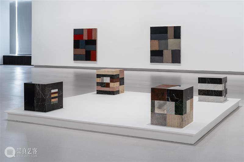 正在展出 | 肖恩·斯库利 (Sean Scully) 个展「崇高与虚空」| 四川音乐学院美术馆 崇真艺客
