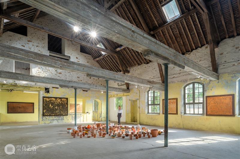 常青穆琳 | 正在呈现帕斯卡尔·马尔蒂那·塔尤25年大型回顾个展「噔噔！信任」 崇真艺客