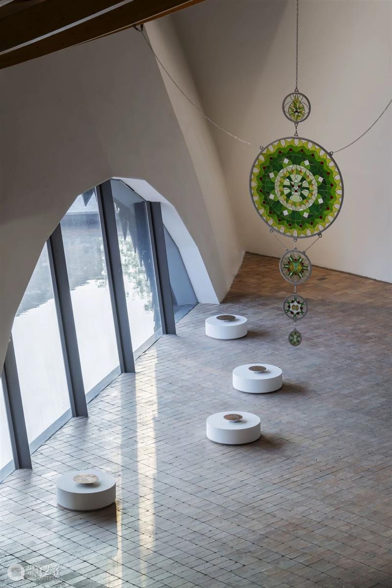 物质转化、时间流变与神话叙事丨UCCA陶美术馆“水底火焰”展览现场 崇真艺客