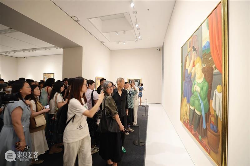 美术馆奇妙夜 | 最会画胖子的哥伦比亚艺术家在广东美术馆“重生”了？ 崇真艺客
