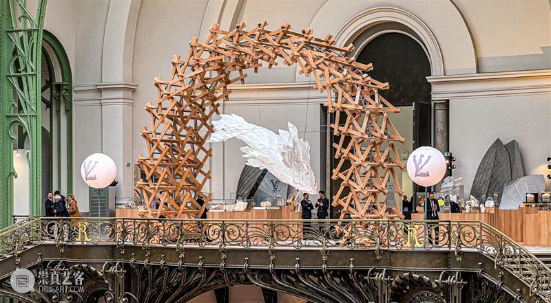 巴黎巴塞尔_火爆成交！顶层繁荣与底层挑战并存｜国家美术·关注  丨 崇真艺客