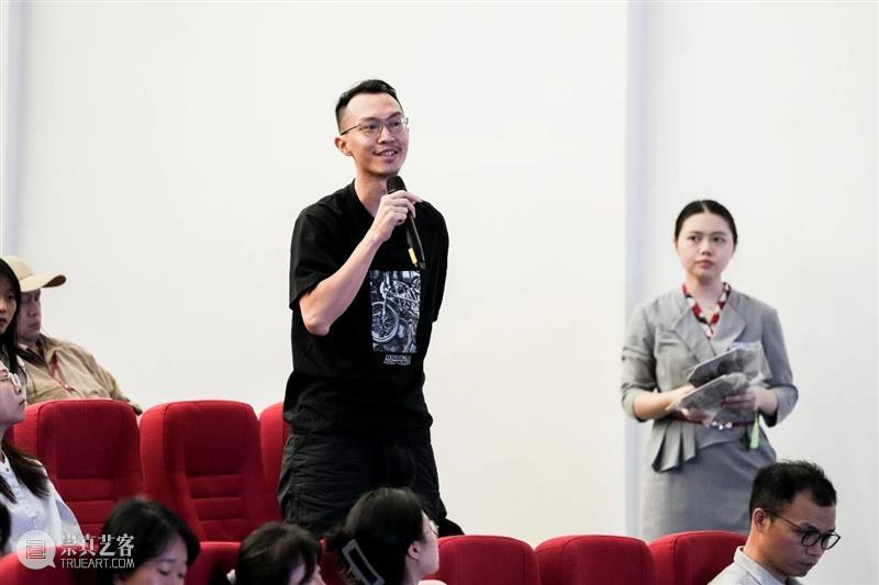 人文客厅回顾 | 姜宇辉：关于数字、艺术与生命的思考 崇真艺客