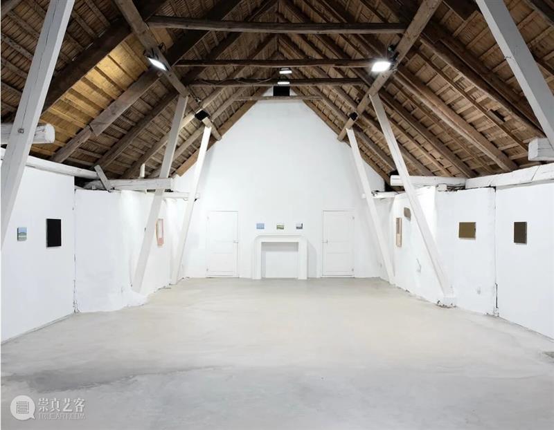 Eleanor Ray / 窗外的“小”世界 崇真艺客