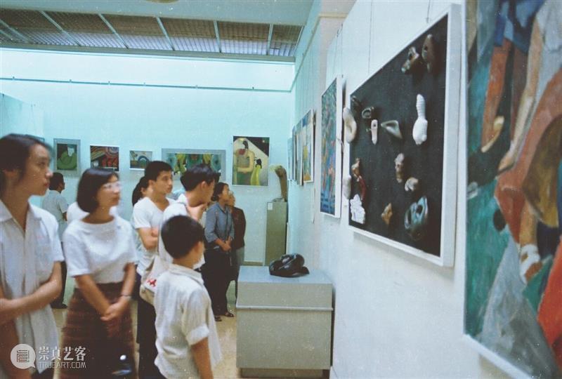 【SPURS 文选】黎静写黄锐：《街道生产组的挑补绣女工》——中国当代艺术史上的经典 崇真艺客