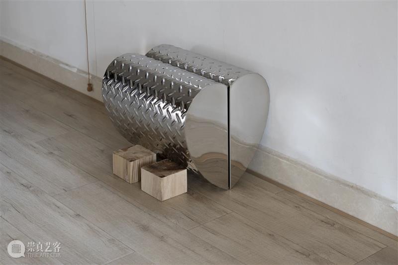 新展预告｜滑梯，旋转木马，跷跷板 Slides, Carousels, Seesaws 崇真艺客