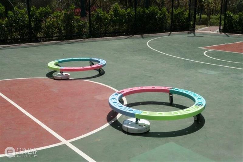 新展预告｜滑梯，旋转木马，跷跷板 Slides, Carousels, Seesaws 崇真艺客