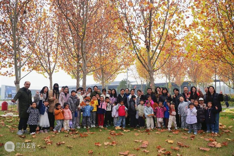 “爱的抱抱”第二期温暖开幕！这个冬天，继续为大树织一件彩色毛衣吧！ 崇真艺客