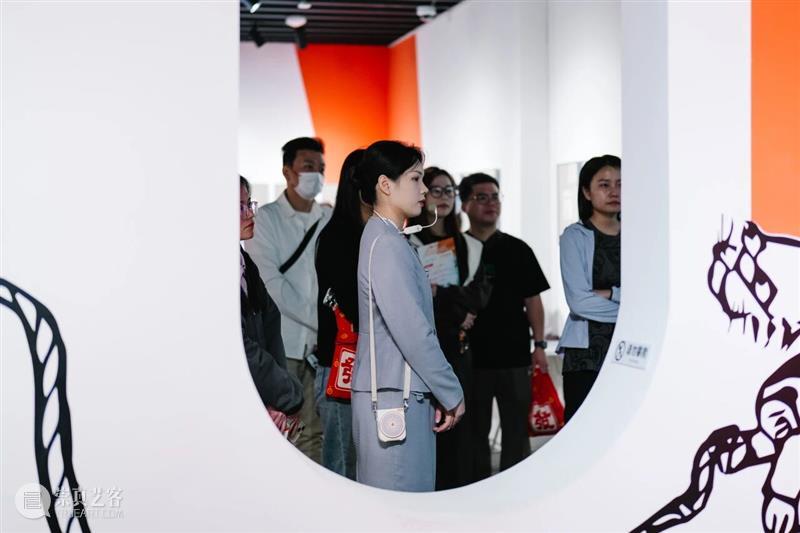 “深圳市职工文化大讲堂·馆长公开课”于深圳美术馆开讲 崇真艺客