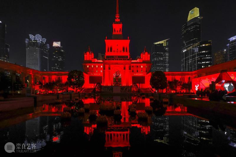 深邃之境：当威士忌遇见艺术的流光 热点聚焦  单一麦芽威士忌品牌格兰菲迪 格兰菲迪XS双雪莉桶系列 崇真艺客