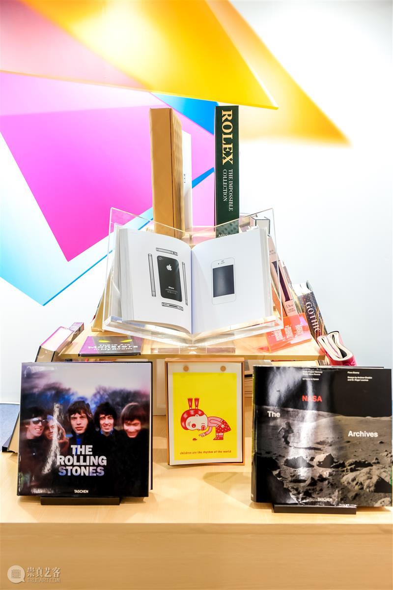 7国42家展商共绘文化盛宴 2025上海国际艺术书展于浦东启幕 热点聚焦  上海自贸文投 2025上海国际艺术书展 国际艺术书展 崇真艺客