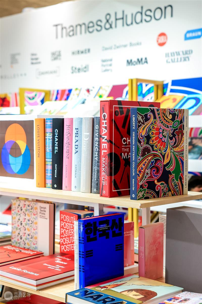 7国42家展商共绘文化盛宴 2025上海国际艺术书展于浦东启幕 热点聚焦  上海自贸文投 2025上海国际艺术书展 国际艺术书展 崇真艺客