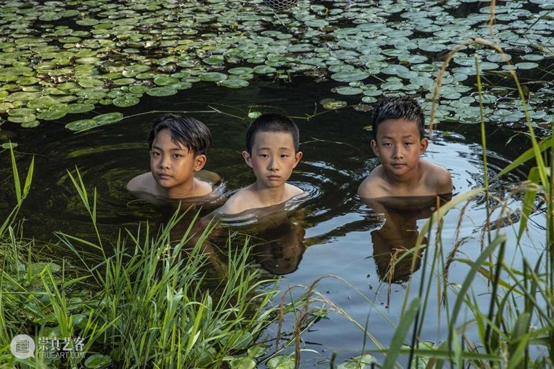 杨福东首个北京机构大展，“香河”于UCCA拉开帷幕 崇真艺客