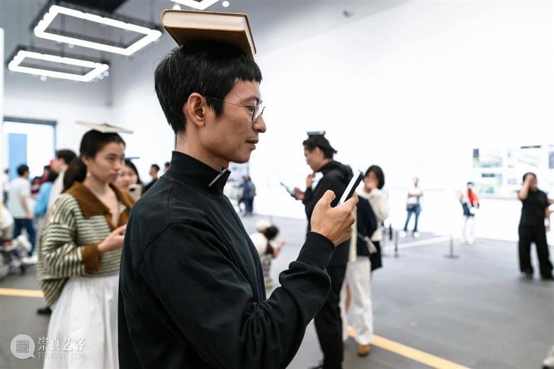 活动回顾 | 工具、社交媒体与自我意识 ——“从工具到工具”行为艺术工作坊回顾 崇真艺客