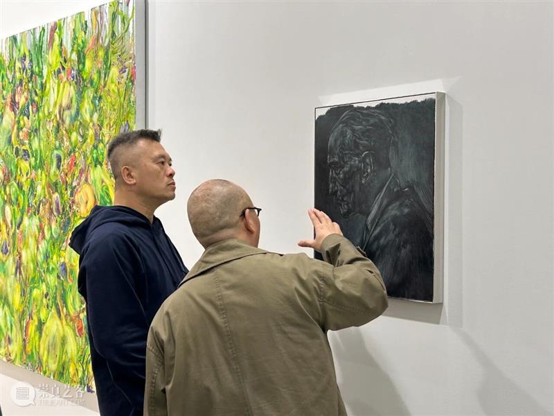 新氧艺O2art | 彭斯个人项目「冷火焰」| 2025 西岸艺术与设计博览会 | 现场回顾 崇真艺客