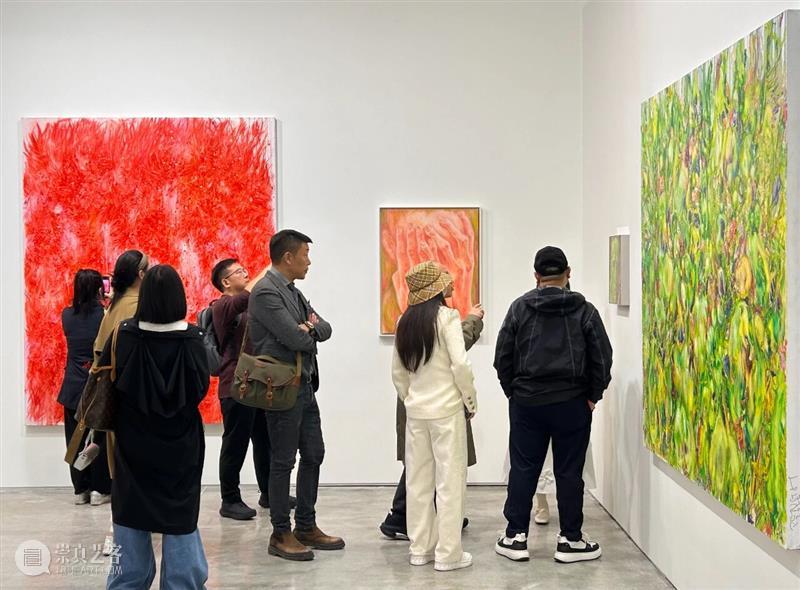 新氧艺O2art | 彭斯个人项目「冷火焰」| 2025 西岸艺术与设计博览会 | 现场回顾 崇真艺客