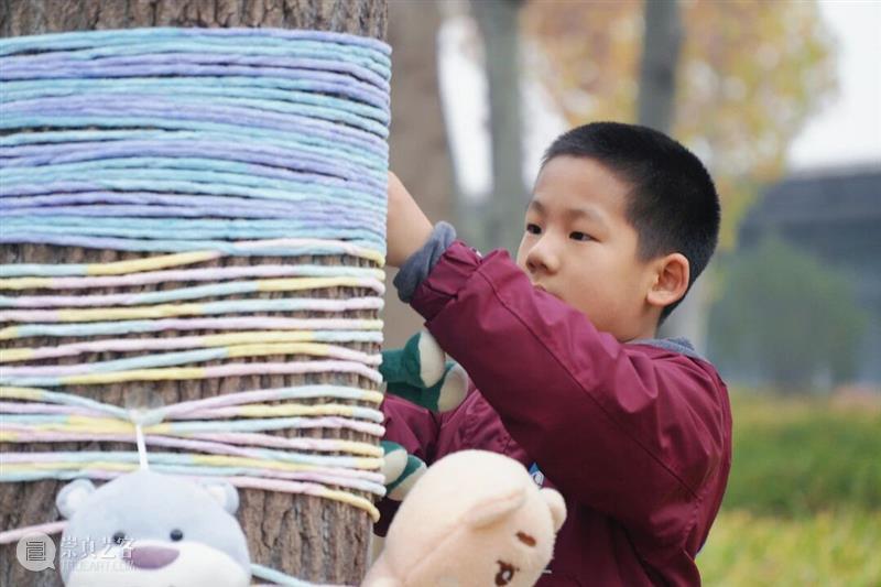 济宁市美术馆 | 以编织的温度，唤醒冬日城市：记一场市民共创的美育实践 崇真艺客