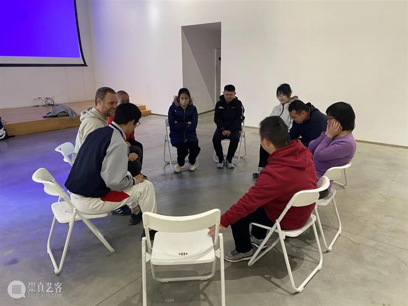 荷拉剧团 x?智心剧团|驻地项目演出《我表演我喜爱的》 崇真艺客