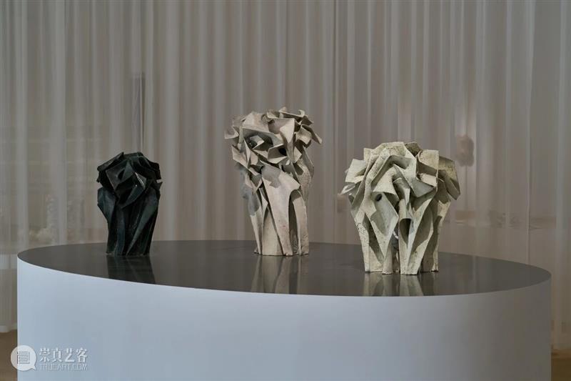 陶瓷版图中的创作新倾向丨群展“即兴游离”正在UCCA陶美术馆展出 崇真艺客
