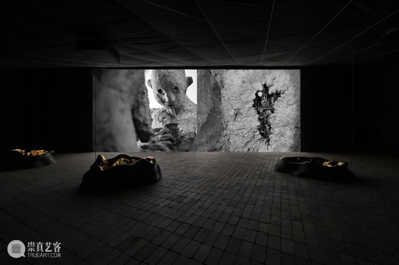 陶瓷版图中的创作新倾向丨群展“即兴游离”正在UCCA陶美术馆展出 崇真艺客