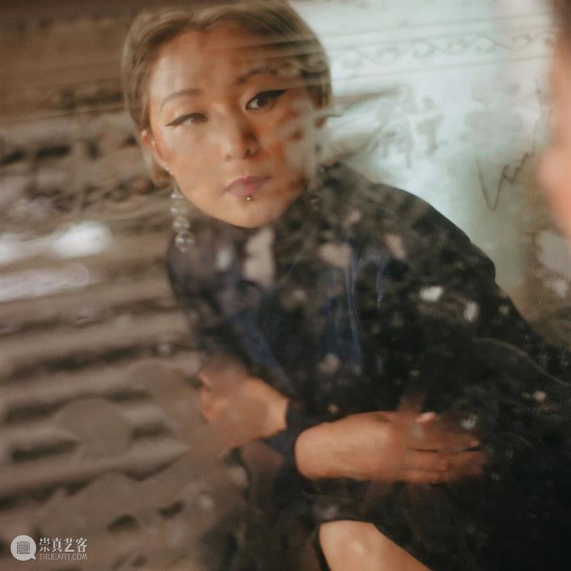 陶瓷版图中的创作新倾向丨群展“即兴游离”正在UCCA陶美术馆展出 崇真艺客