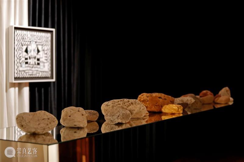 偏锋 展览 | 《黄金与羽毛：邬建安个展》于张园揭幕 崇真艺客