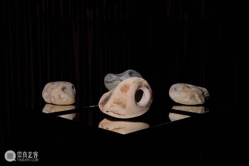 偏锋 展览 | 《黄金与羽毛：邬建安个展》于张园揭幕 崇真艺客