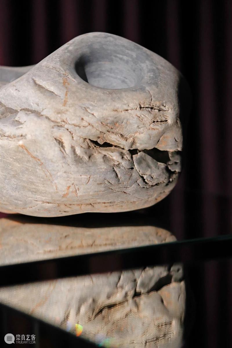 偏锋 展览 | 《黄金与羽毛：邬建安个展》于张园揭幕 崇真艺客