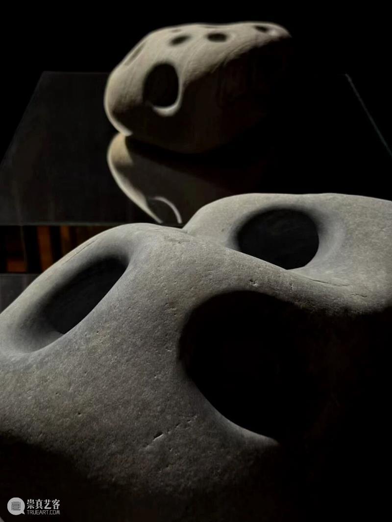 偏锋 展览 | 《黄金与羽毛：邬建安个展》于张园揭幕 崇真艺客