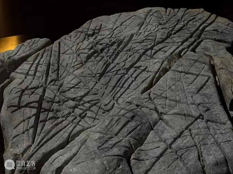 偏锋 展览 | 《黄金与羽毛：邬建安个展》于张园揭幕 崇真艺客