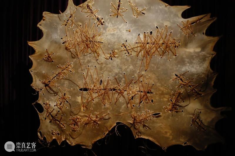 偏锋 展览 | 《黄金与羽毛：邬建安个展》于张园揭幕 崇真艺客